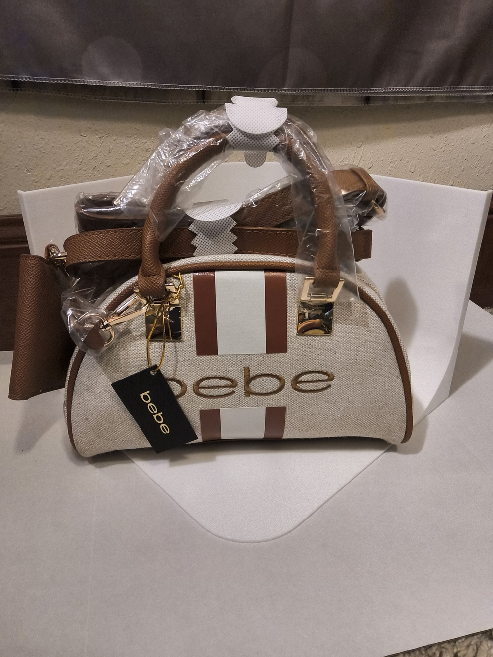 NwT bebe Caramel and Cream  Satchel Bag/crossbody Purse